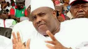 Breaking News: Soldiers prevent
Speaker Tambuwal from Entering
National Assembly