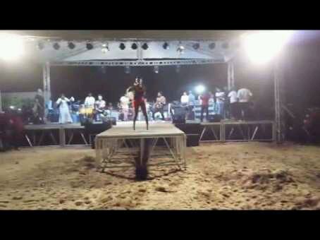 VIDEO | Yemi Alade performing “Na Gode” at her Sold-Out Concert in Buguma