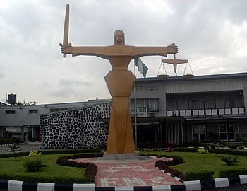 Drama as man defecates in court to evade arraignment