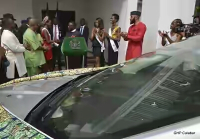 PHOTOS: Cross River Governor Presents $25,000, Brand New Car To Miss Africa Winner