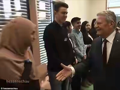 Muslim Girl Refuses To Shake German President’s Hand During Visit To Her School. (See Photos)