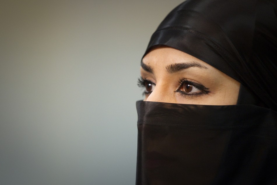 Austrian government moves to ban full-face veil