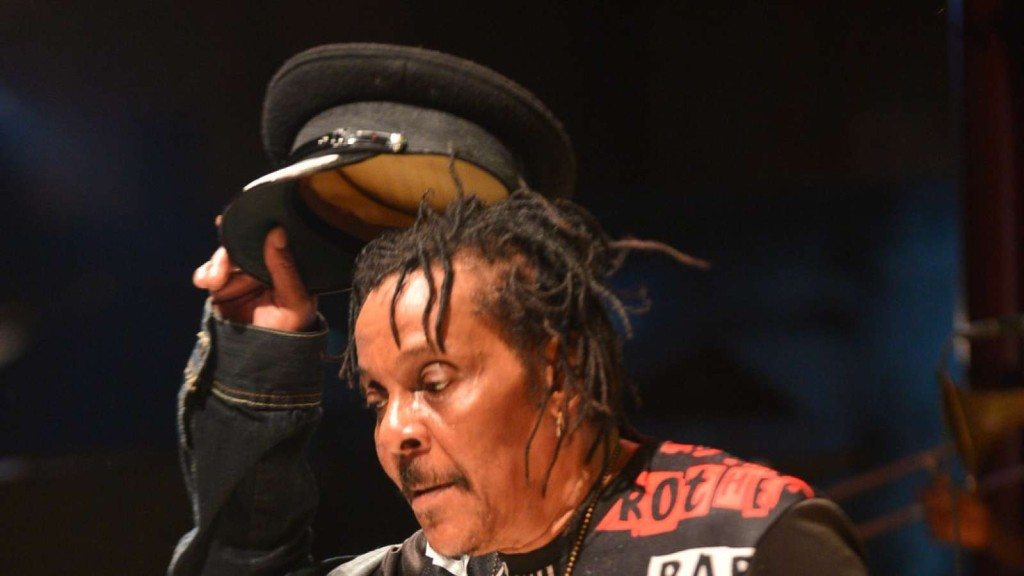 Timi Dakolo Is A Lazy Artiste – Majek Fashek