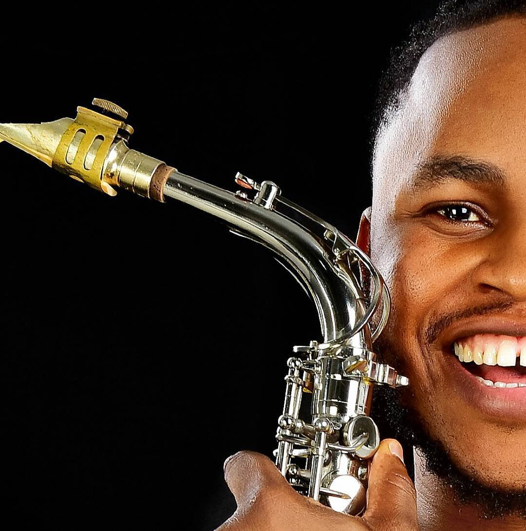 Yemi Sax – Connect (Phyno Sax Remix)