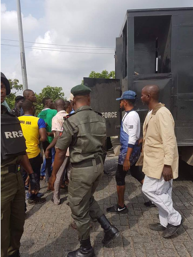 15 Suspected Badoo Members Apprehended During Raid Between Police & OPC (Photos)