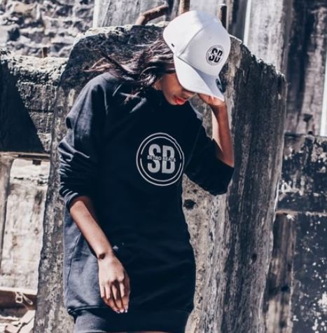 MP3: Setro Beats – Friends & Enemies Ft. Bizza Wethu, Mr Thela & Aux Womdantso