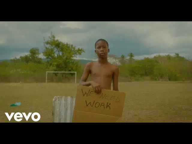 DOWNLOAD Vybz Kartel Ft. Roxxie – Politics mp3