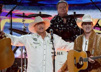 Alan Jackson Hospitalized – Is Alan Jackson Sick?