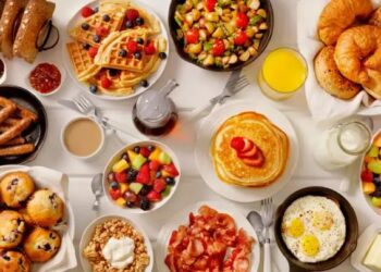 5 foods that shouldn’t be ordered in a restaurant for breakfast