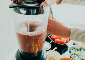 5 foods to keep away from a blender