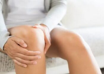5 symptoms of weak bones you shouldn’t ignore