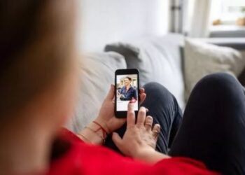 Survey finds that having a dog in your dating profile increases your chances of romantic match