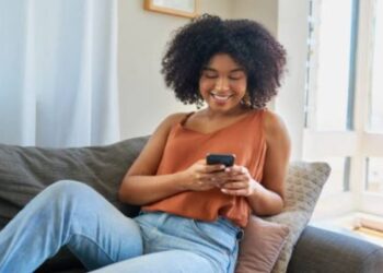 10 texts that are safe to slide into your crush’s DM
