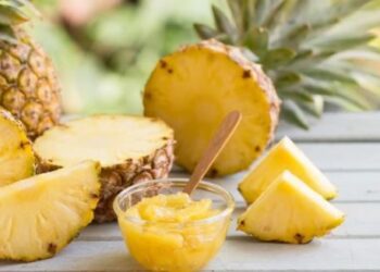 3 things you can do with pineapple peels