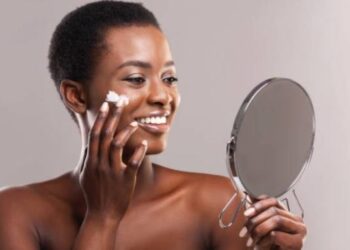 8 skincare tips to make your eyes look youthful