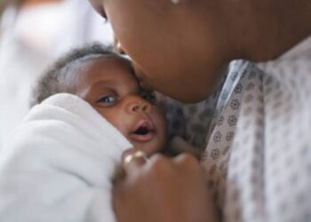 Parents, keep these 7 things in mind while naming your child!