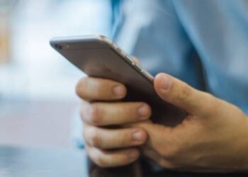 5 apps SA youth can use to track and save their money