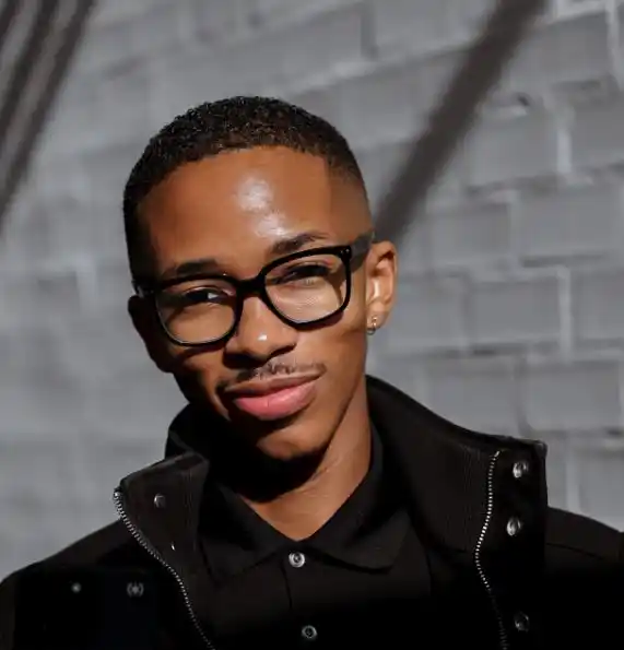 Lasizwe to help people who need eyeglasses