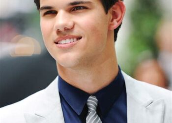 Taylor Lautner Net Worth; How Rich is The American Actor?