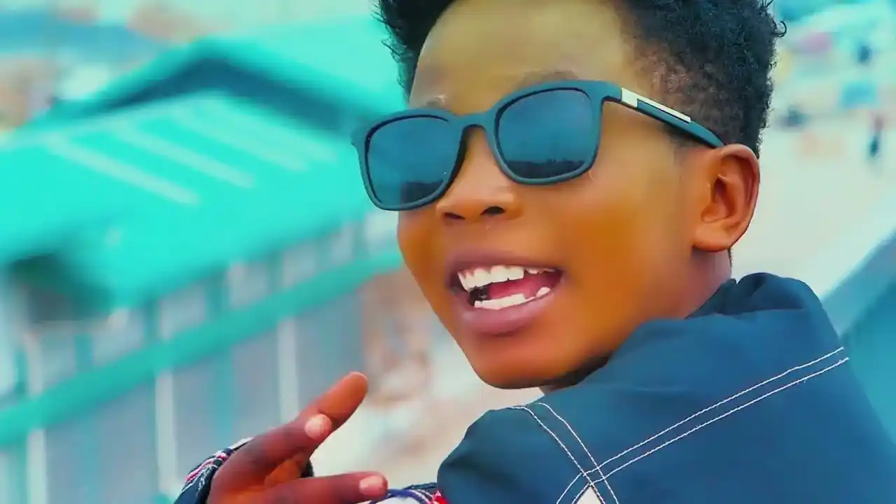 DOWNLOAD Dogo Sillah – Kina mp3