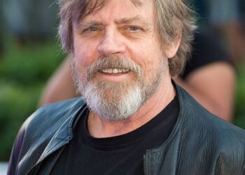 Mark Hamill Net Worth; How Rich is Mark Hamill?