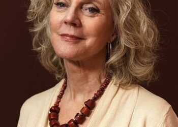 Blythe Danner Net Worth; How Rich is Blythe Danner?