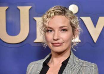 Perdita Weeks Disability, What Is Wrong With Her Legs?